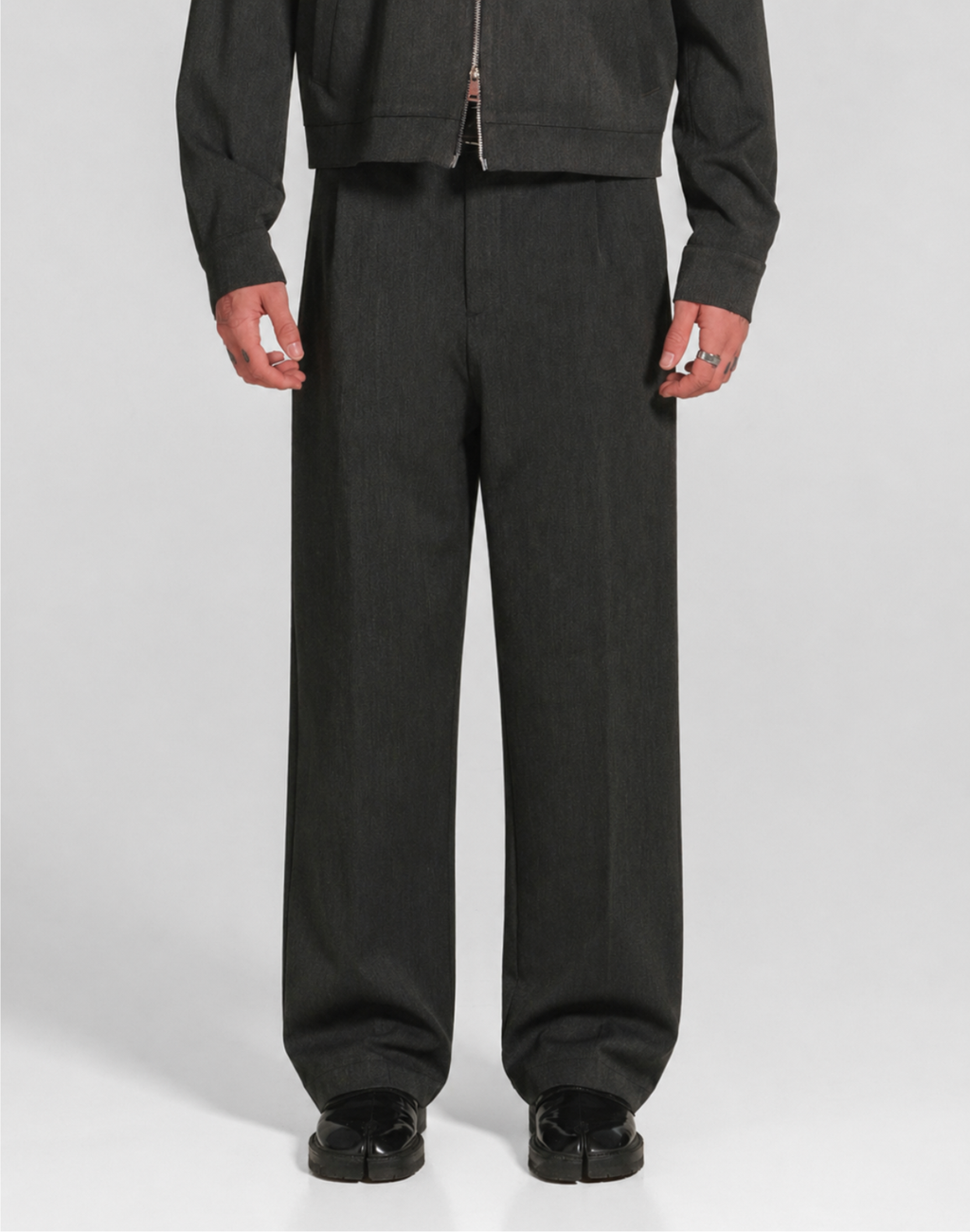 Cyrus Relaxed Pleated Trousers