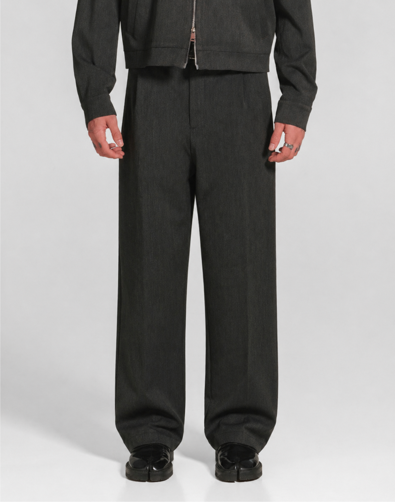 Cyrus Relaxed Pleated Trousers