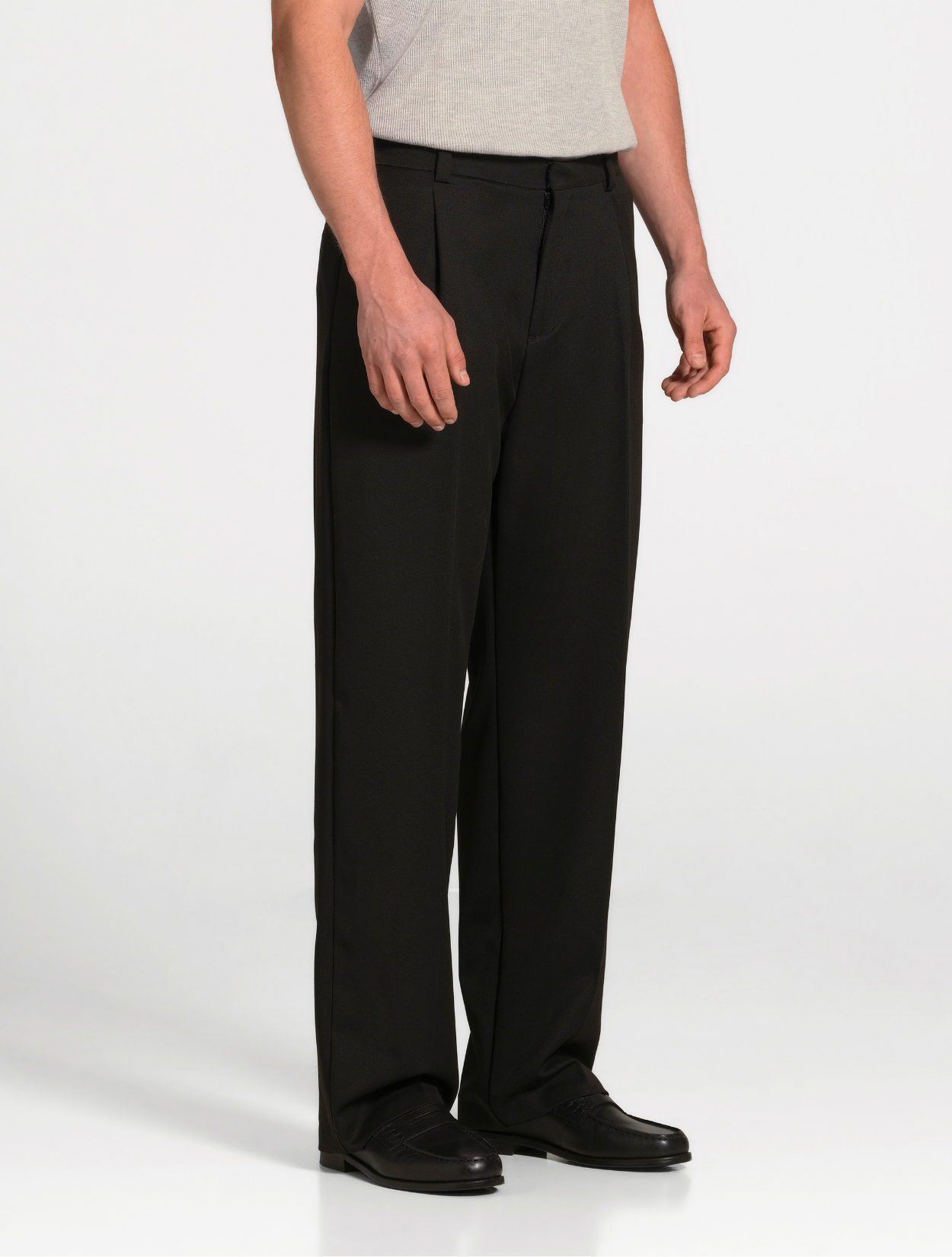 Enzo Relaxed Pleated Trousers